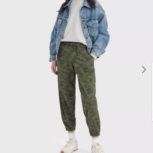 Levi's Women Camouflage Joggers